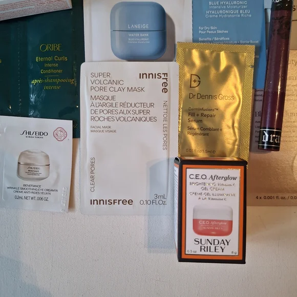 Set kit bundle travel sizes full sizes Tatcha Sunday Riley Sample Assortment - Picture 3 of 5